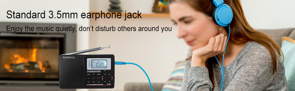 v111 radio with 3.5mm earpiece jact.jpg v111 radio with 3.5mm earpiece jact.jpg